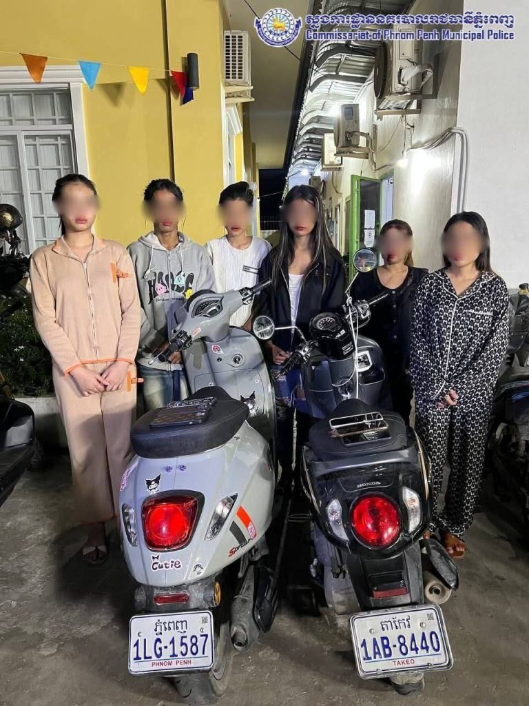 柬埔寨精神小妹打架被捕-彩民之家-彩票策略-彩民交流网